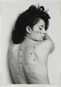 Hannah Wilke, 'S.O.S. — Starification Object Series' (1974-82). © Marsie, Emanuelle, Damon, and Andrew Scharlatt, Hannah Wilke Collection & Archive, Los Angeles/Licensed by VAGA at Artists Rights Society (ARS), New York.