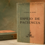 Una lectura sobre «Espejo de paciencia» (el sufrimiento, la espera y la fabricación poética de un mundo)